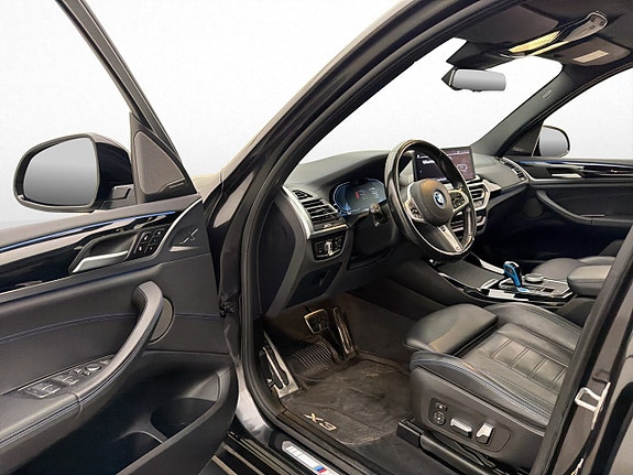 BMW iX3 11 of 30
