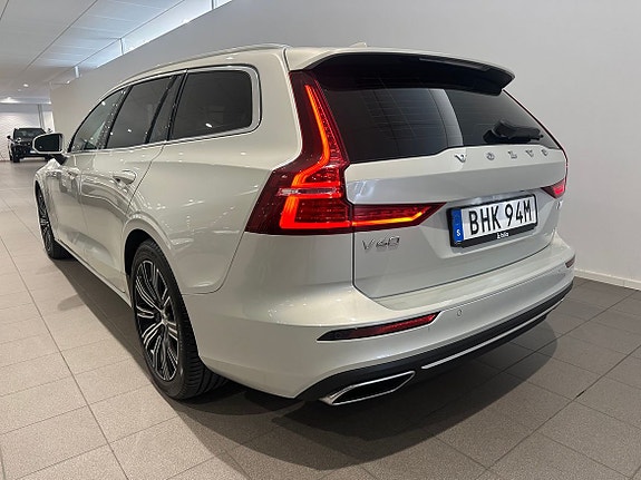 Volvo V60 7 of 17