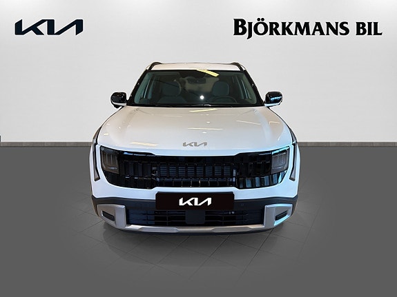 Kia Seltos 2 of 14