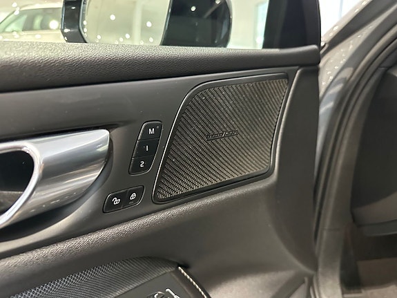 Volvo S60 11 of 15