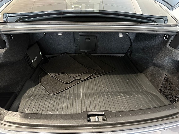 Volvo S60 8 of 15