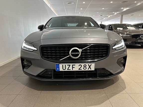 Volvo S60 2 of 15