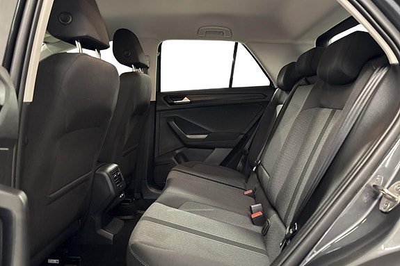 Volkswagen T-Roc 18 of 21