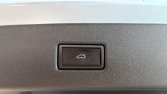 Ford Explorer 10 of 16