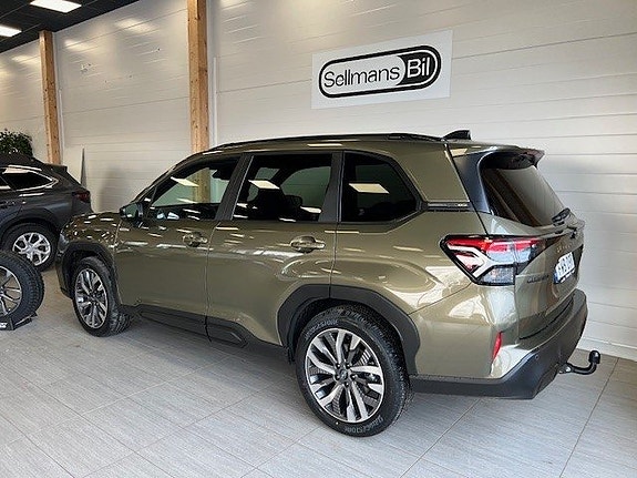 Subaru Forester 2 of 12