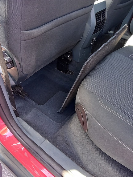 Ford C-Max 7 of 13