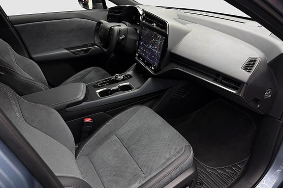Lexus RZ300e 12 of 20
