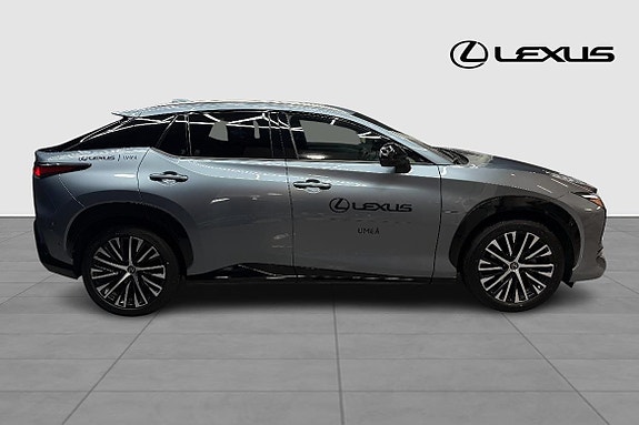 Lexus RZ300e 6 of 20