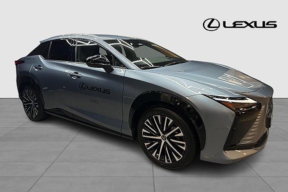 Lexus RZ300e 7 of 20