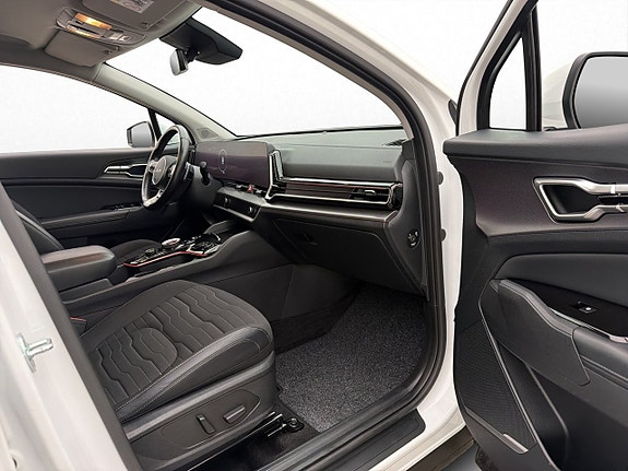 Kia Sportage 27 of 30
