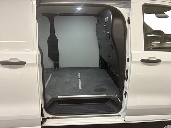 Volkswagen Transporter 9 of 10