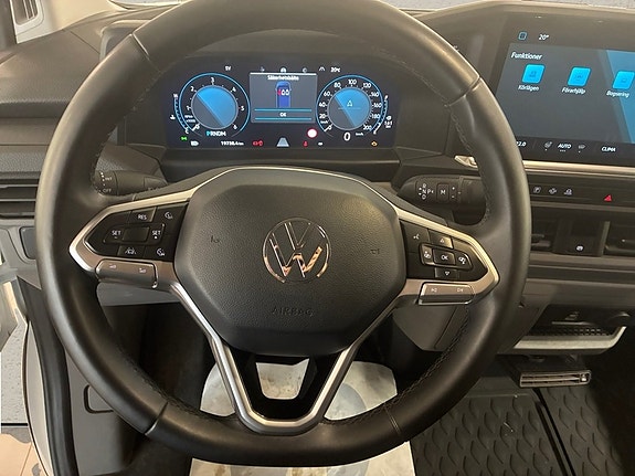 Volkswagen Transporter 6 of 10