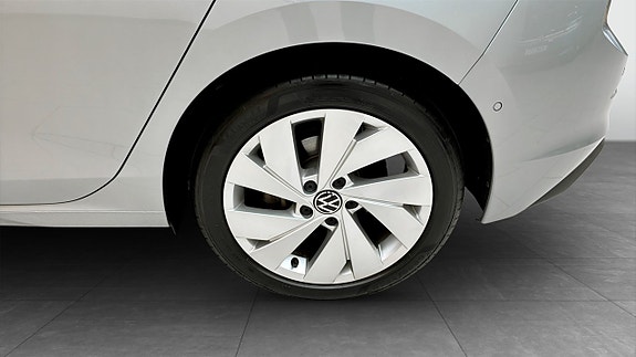 Volkswagen Golf I 6 of 13