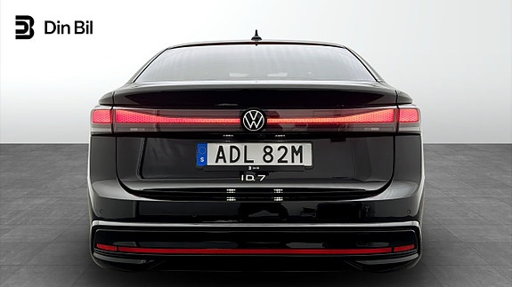 Volkswagen ID.7 5 of 19