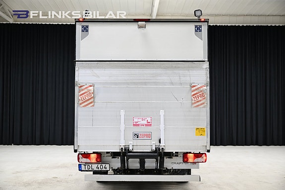 Volkswagen Crafter 10 of 24