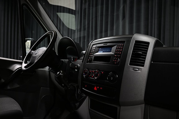 Volkswagen Crafter 24 of 24