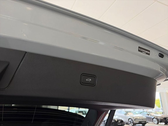 Volvo EX30 18 of 19