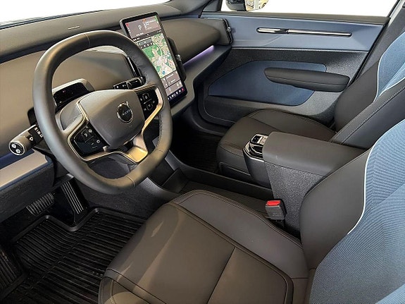 Volvo EX30 9 of 19