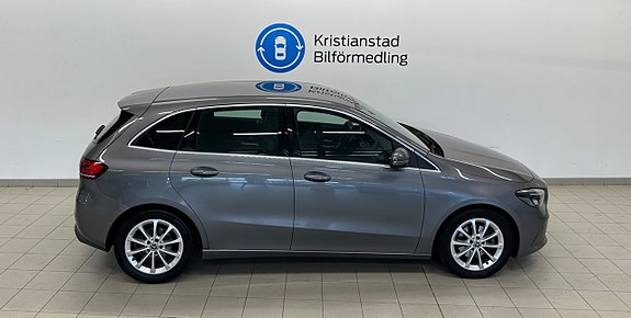 Mercedes-Benz B200 d 7 of 12
