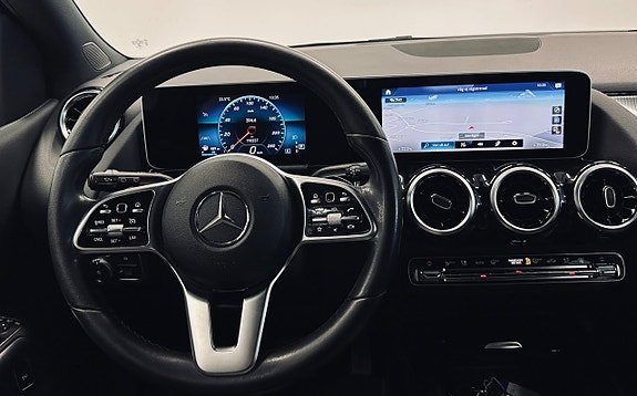 Mercedes-Benz B200 d 11 of 12