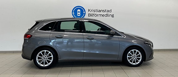 Mercedes-Benz B200 d 4 of 12