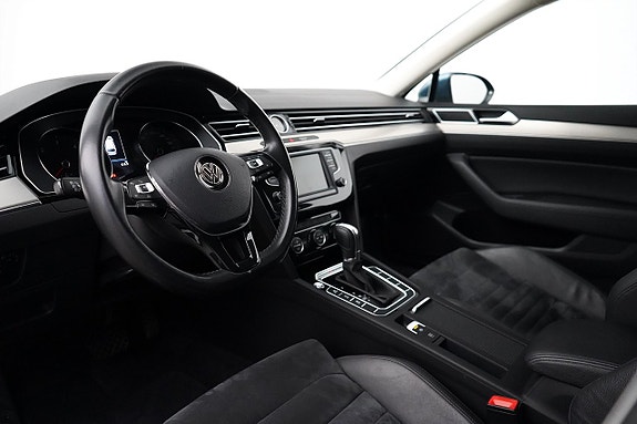 Volkswagen Passat 5 of 23