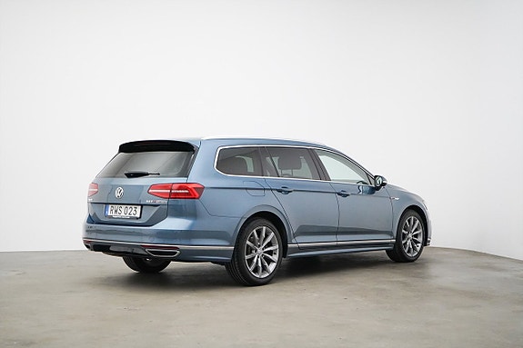 Volkswagen Passat 20 of 23