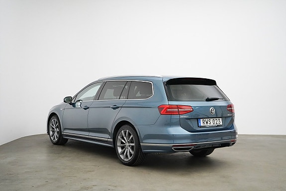 Volkswagen Passat 4 of 23