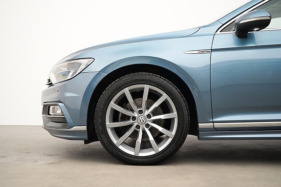 Volkswagen Passat 2 of 23