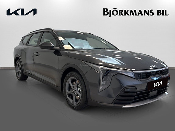 Kia K4 3 of 20