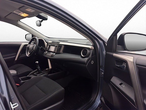 Toyota RAV4 20 of 25