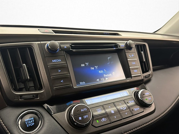 Toyota RAV4 17 of 25