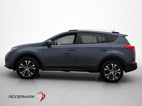 Toyota RAV4 4 of 25
