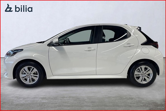 Toyota Yaris 3 of 8