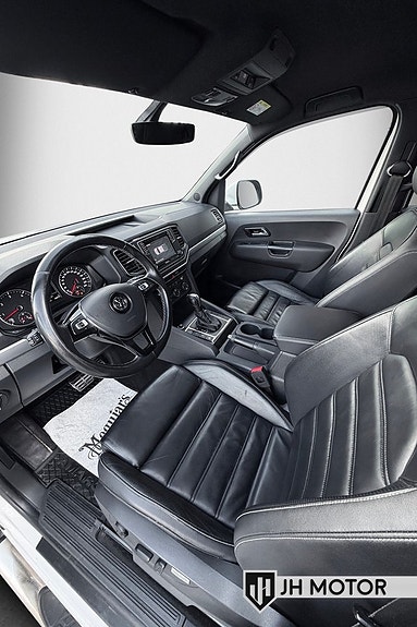 Volkswagen Amarok 11 of 22