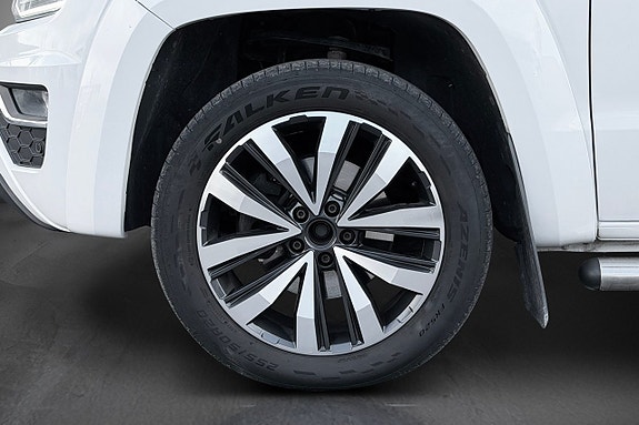 Volkswagen Amarok 8 of 22
