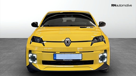 Renault 5 E-Tech 8 of 19