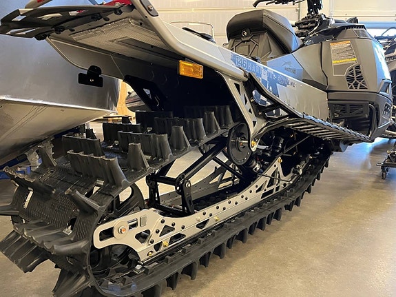 Arctic Cat MTN M858 HCX 146" -26 NY 5 of 6