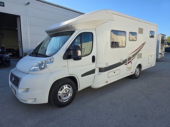 Eura Mobil Terrestra 710 *Dubbelsäng *Markis *Endast 3900 mil 7 of 28