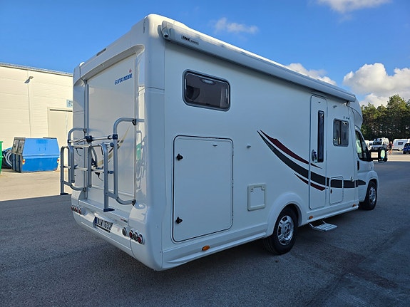 Eura Mobil Terrestra 710 *Dubbelsäng *Markis *Endast 3900 mil 3 of 28