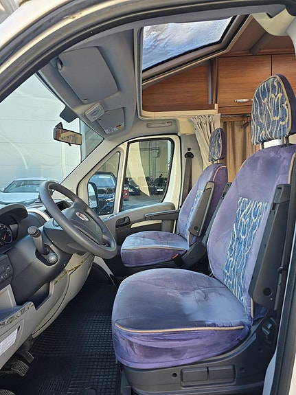 Eura Mobil Terrestra 710 *Dubbelsäng *Markis *Endast 3900 mil 12 of 28