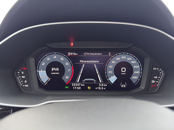 Audi Q3 21 of 21
