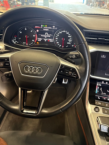 Audi A6 allroad 7 of 9