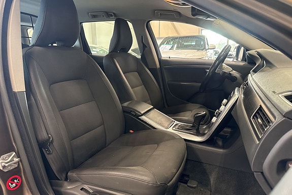 Volvo XC70 18 of 22