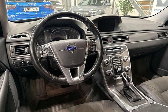 Volvo XC70 8 of 22
