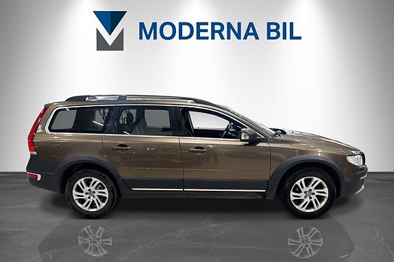 Volvo XC70 6 of 22