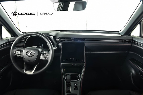 Lexus LBX 8 of 21