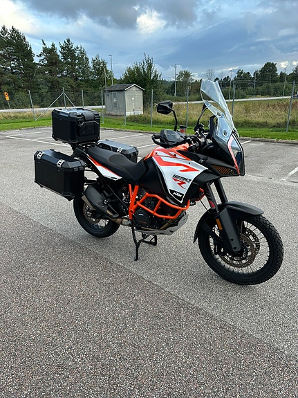 KTM 1290 Super Adventure R 10 of 10
