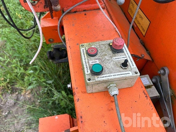 Kranmatad flistugg PC med en Farma C5.1D PTO Driven 6 of 6