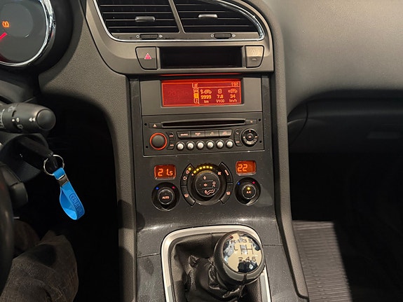 Peugeot 5008 16 of 17